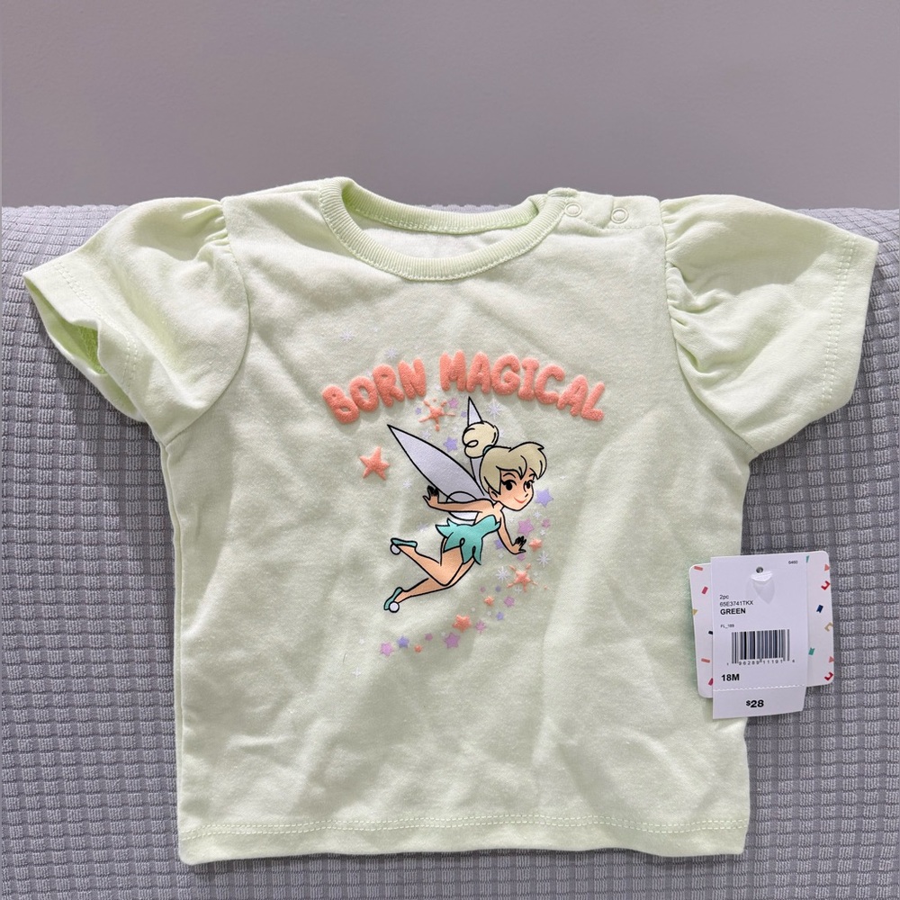 Disney baby 2-piece outfit short set in green size 18M.